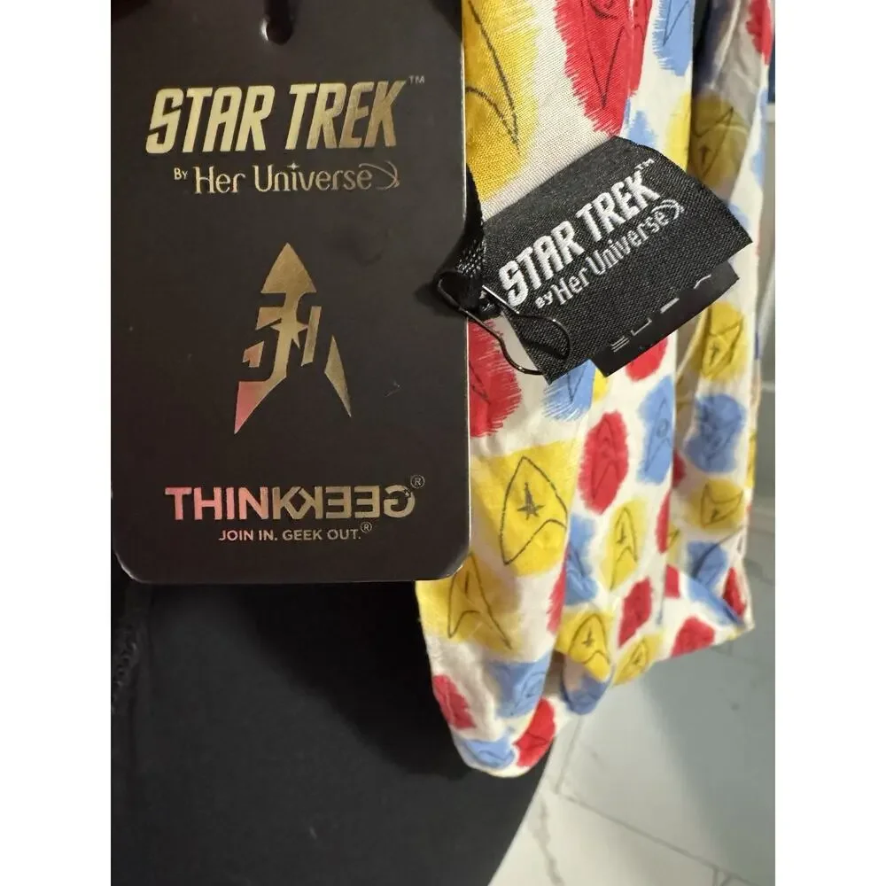 New Star Trek Her Universe Infinity Scarf Delta Insignia Print